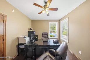 335 Hutchinson Dr, Freehold, NJ 07728 - Photo 28