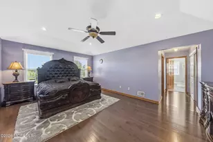 335 Hutchinson Dr, Freehold, NJ 07728 - Photo 34