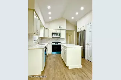 69 Caldwell Terrace, Marlboro Township, NJ 07746 - Photo 2