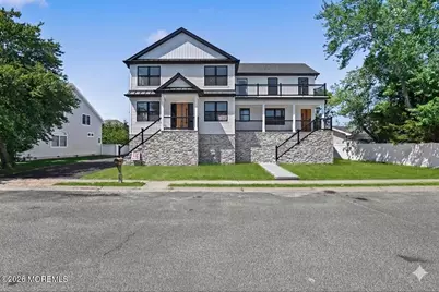 709 Howe Street, Point Pleasant, NJ 08742 - Photo 2