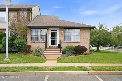 89 Valerie Court, Brick, NJ 08724 - Photo 2
