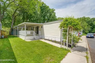 10 Sterling Ct, East Windsor Township, NJ 08520 - Photo 1