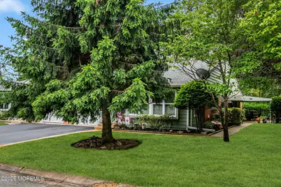 56 B Yorktowne Parkway, Whiting, NJ 08759 - Photo 2