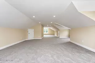 825 NARYSHKIN Wy, Toms River Township, NJ 08753 - Photo 48