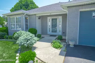19 Mayapple Dr, Brick, NJ 08724 - Photo 2