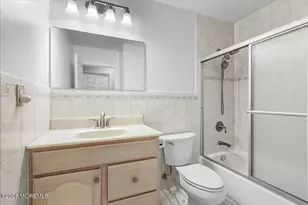 12 Clinton Dr, Manalapan Township, NJ 07726 - Photo 18