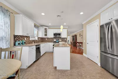195 Cabrillo Boulevard, Toms River Township, NJ 08757 - Photo 12