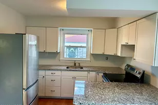 433 Garfield Ln, Avon by the Sea, NJ 07717 - Photo 4