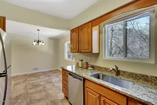 415 Middlewood Rd, Middletown, NJ 07748 - Photo 6