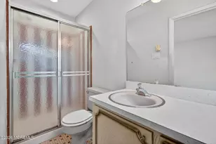 452 Portsmouth Dr, Lakewood, NJ 08701 - Photo 10