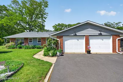 452 Portsmouth Drive #B, Lakewood, NJ 08701 - Photo 2