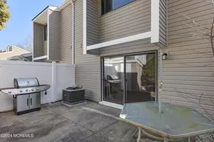2 Elizabeth Ct, Tinton Falls, NJ 07724 - Photo 10