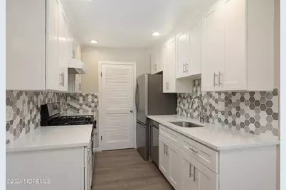 2 Elizabeth Court, Tinton Falls, NJ 07724 - Photo 2