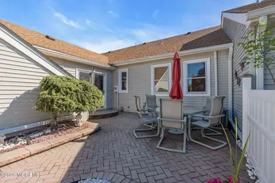 43 Piazza Correale #E, Freehold, NJ 07728 - Photo 14