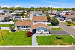 212 Riviera Dr, Toms River Township, NJ 08753 - Photo 6