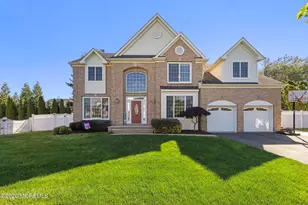 19 Jackson Cir, Ocean Twp, NJ 07712 - Photo 2