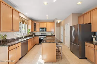 19 Jackson Circle, Ocean, NJ 07712 - Photo 10