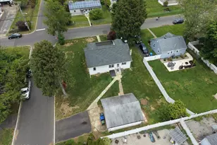 76 Peach St, Tinton Falls, NJ 07724 - Photo 28
