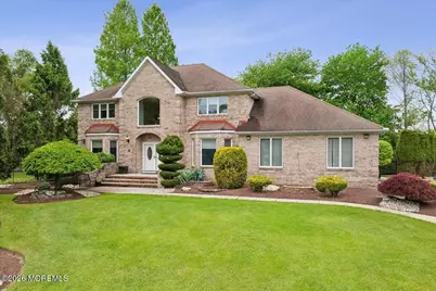 5 Martin Court, Manalapan Township, NJ 07726 - Photo 2