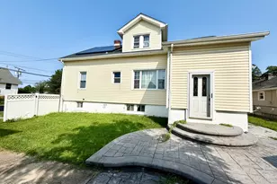 73 Laurence Pkwy, Laurence Harbor, NJ 08879 - Photo 4