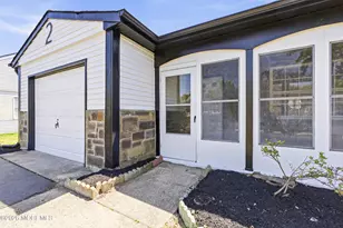 2 Leighton Ln, Manchester Township, NJ 08759 - Photo 4