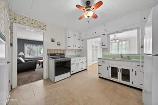 16 Oneida Ave, Atlantic Highlands, NJ 07716 - Photo 14