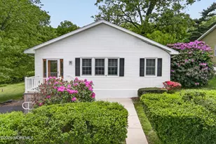 16 Oneida Ave, Atlantic Highlands, NJ 07716 - Photo 2
