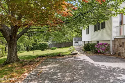 16 Oneida Avenue, Atlantic Highlands, NJ 07716 - Photo 4