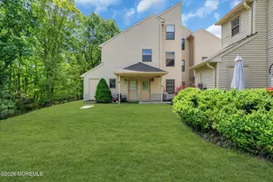 408 Larkspur Ln, Jackson, NJ 08527 - Photo 4