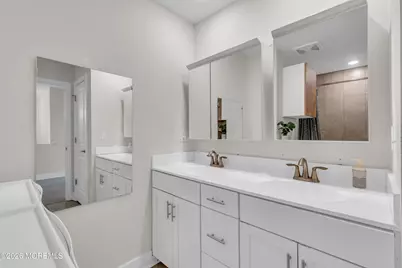 28 Kelly Way, Tinton Falls, NJ 07724 - Photo 22