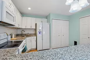 65 Lexington Ct, Red Bank, NJ 07701 - Photo 14