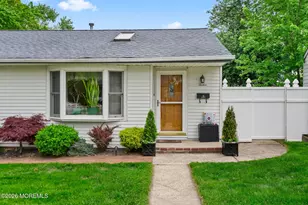 12 Ann Ct, Hazlet Township, NJ 07730 - Photo 6
