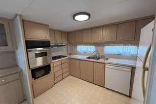 525 E Main St, Tuckerton, NJ 08087 - Photo 4