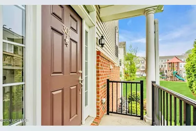 301 Princeton Court, Shrewsbury, NJ 07702 - Photo 2