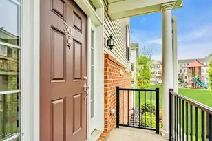 301 Princeton Court, Shrewsbury, NJ 07702 - Photo 2