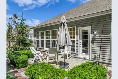 80 E Bosworth Boulevard, Farmingdale, NJ 07727 - Photo 8