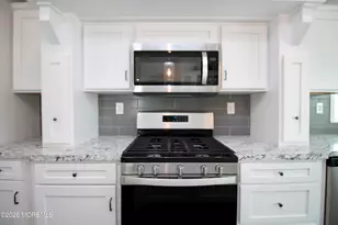 305 Farm Rd, Freehold, NJ 07728 - Photo 14