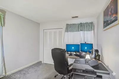 32 Ethan Allen Road, Freehold, NJ 07728 - Photo 22