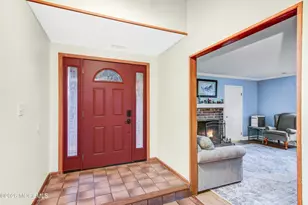 32 Ethan Allen Rd, Freehold, NJ 07728 - Photo 6