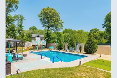 410 Thompson Avenue, Middletown, NJ 07748 - Photo 40