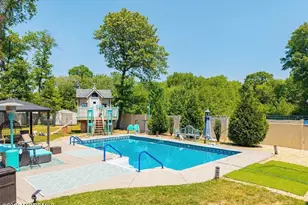410 Thompson Ave, Middletown, NJ 07748 - Photo 40