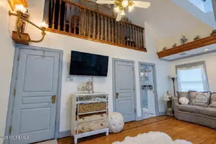 410 Thompson Ave, Middletown, NJ 07748 - Photo 28