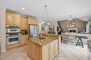 109 Janwich Dr, Morganville, NJ 07751 - Photo 10
