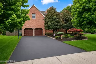 109 Janwich Dr, Morganville, NJ 07751 - Photo 2