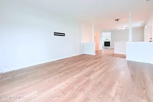1 Whitemarsh Dr, Manalapan Township, NJ 07726 - Photo 12