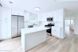 1 Whitemarsh Dr, Manalapan Township, NJ 07726 - Photo 6