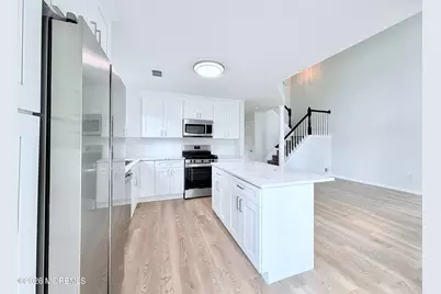 1 Whitemarsh Drive, Manalapan Township, NJ 07726 - Photo 6