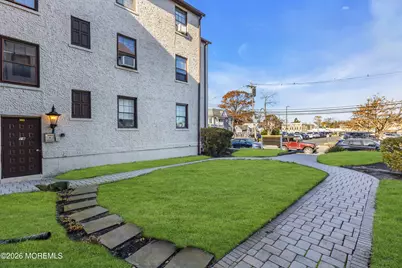 17 Leroy Place #2B, Red Bank, NJ 07701 - Photo 6
