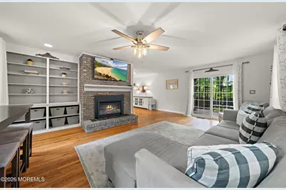 18 Lefferts Court, Middletown, NJ 07748 - Photo 8