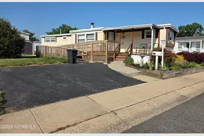 143 Starling Place, Freehold, NJ 07728 - Photo 2